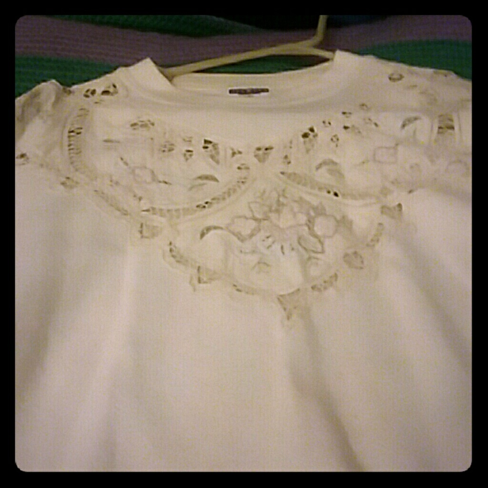 Jersey  with lace